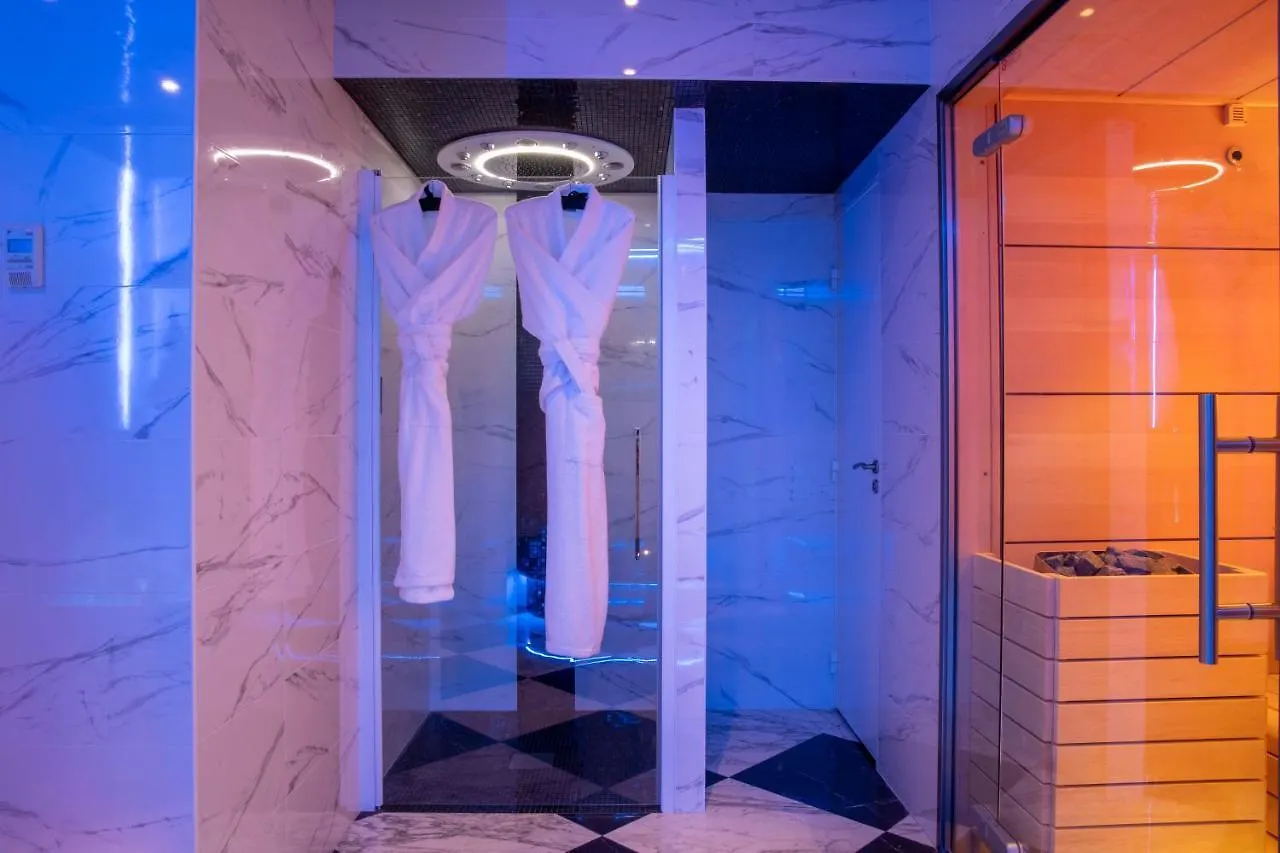 Hotel & Spa Saint-Jacques Paris 4*,